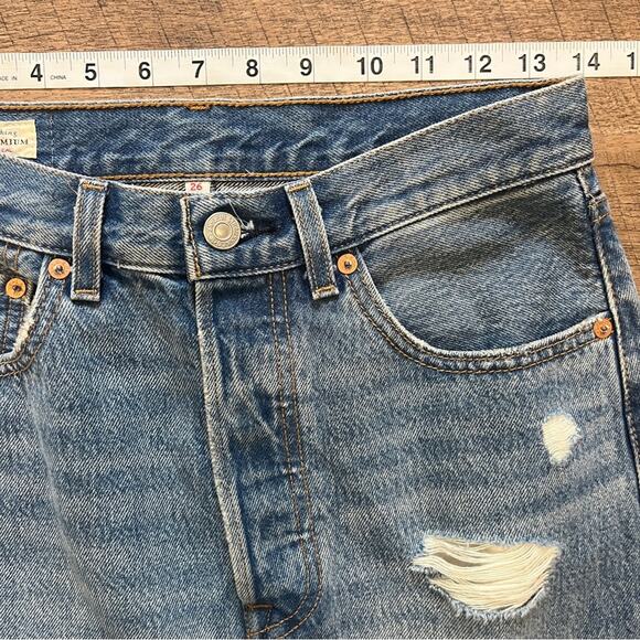 Levi's Premium Denim Jean Button Fly Midi Skirt Raw Hem Distressed Size 26 Slit - Picture 7 of 12
